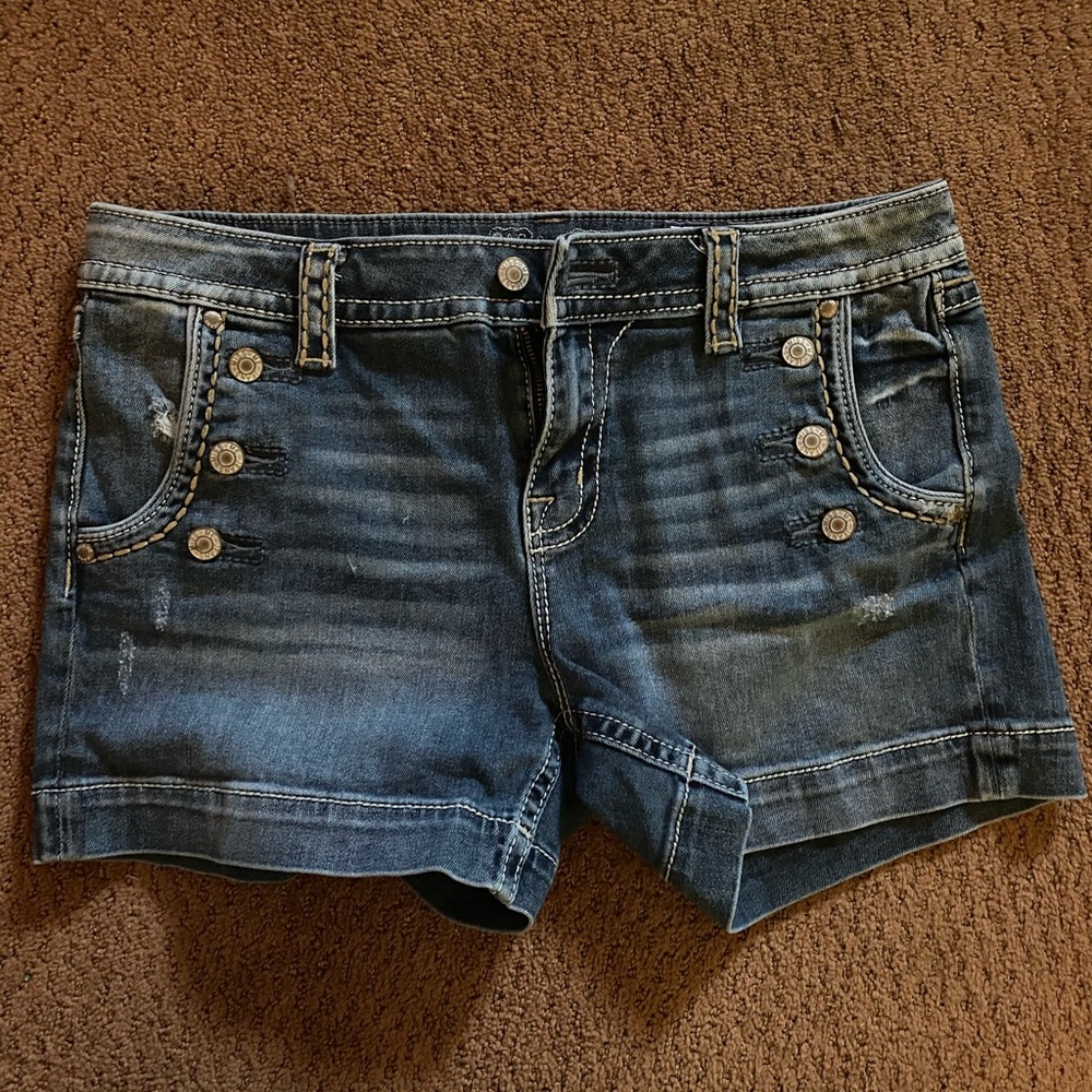 Miss me button shorts